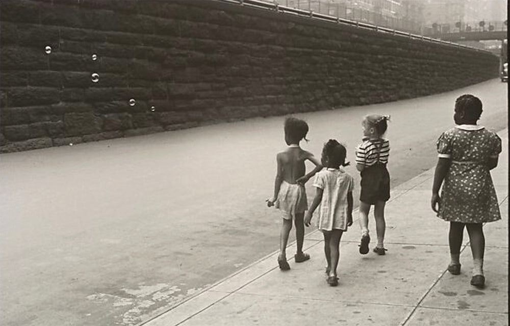 Children Soap Bubbles NYC 1942 by Helen Levitt