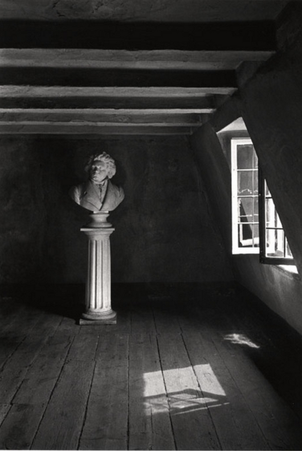 Beethoveens Birth Room, Bonn 1934 - Alfred Eisenstaedt